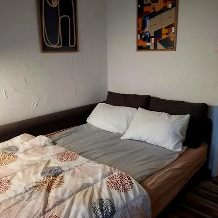 Apartament High View *